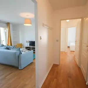 2ch Elevator, Terrace, Private Parking. Appartement